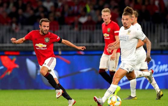 水蜜桃视频爱如潮水带你飞