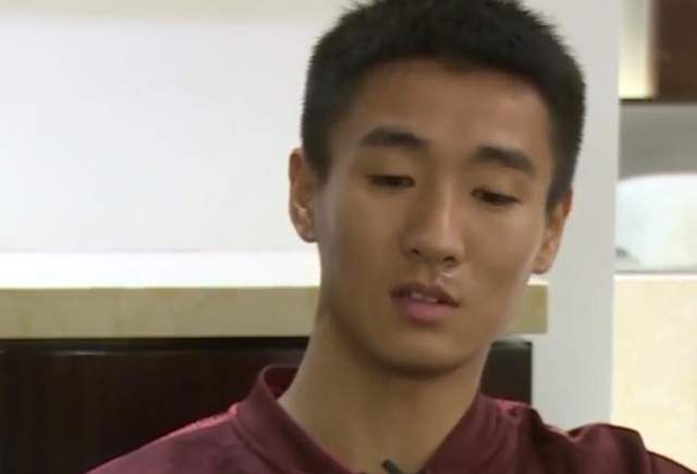 巨胸喷奶水视频www免费观看