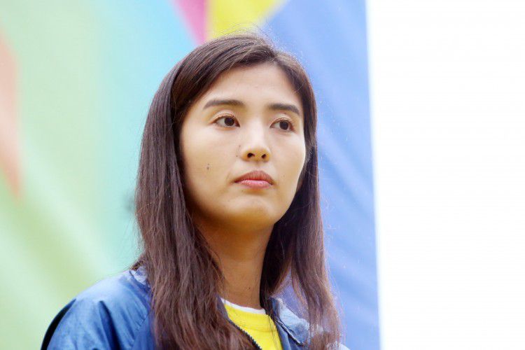 年龄小的妻子